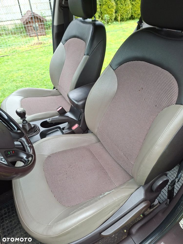 Hyundai ix35 1.6 GDI Premium 2WD - 11