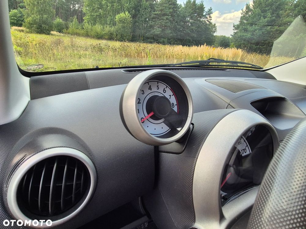 Peugeot 107 - 19