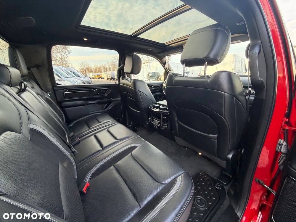 RAM 1500 Crew Cab Shortbed Laramie - 22