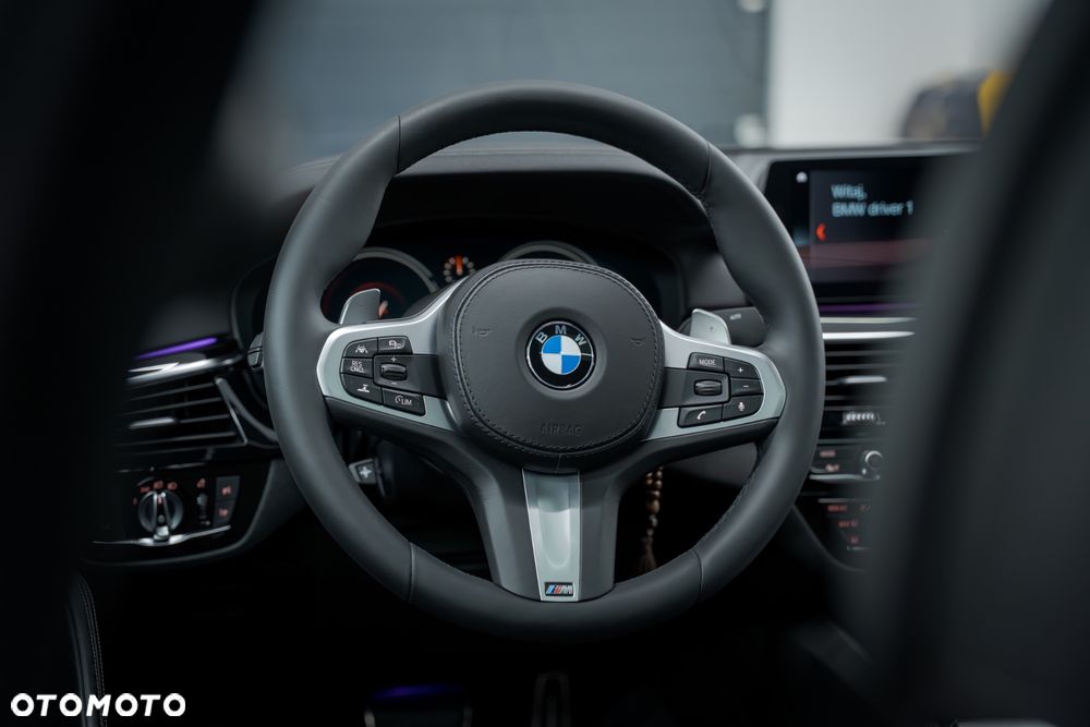 BMW Seria 5 540d xDrive M Sport sport - 26
