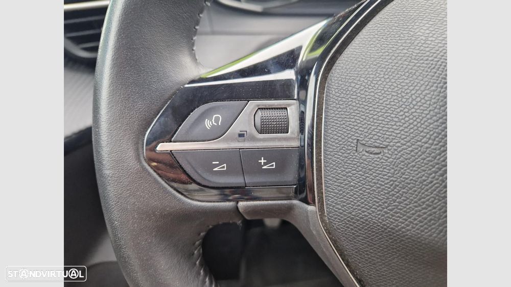 Peugeot 208 1.2 PureTech Active Pack - 12