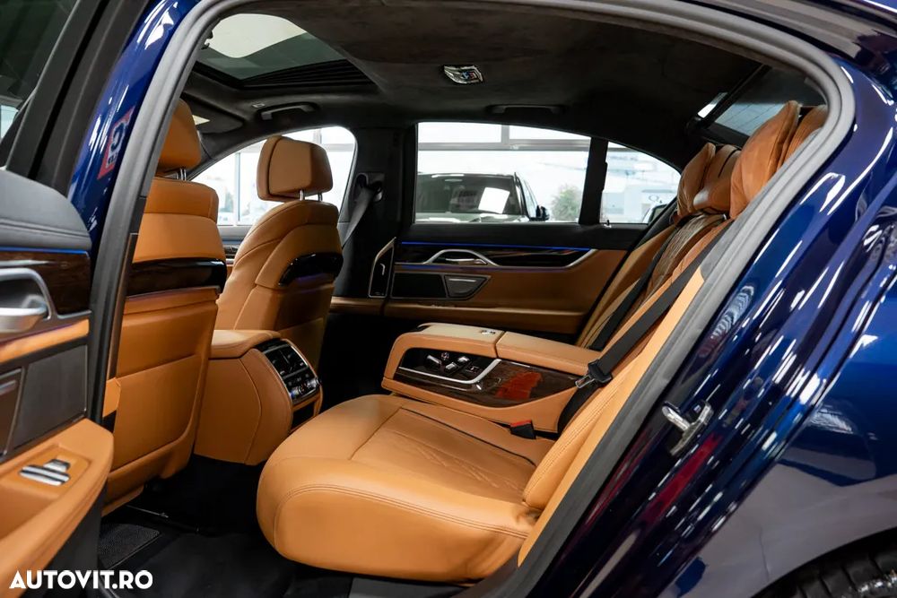 BMW Seria 7 - 27