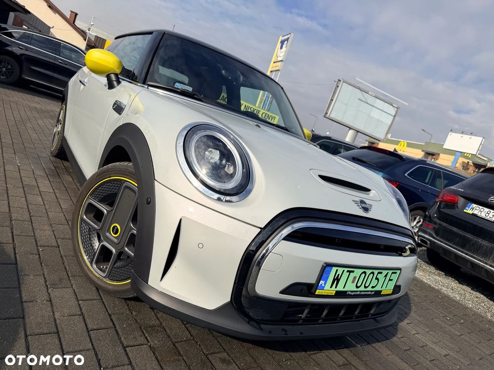 MINI Cooper SE Electric Trim - 3