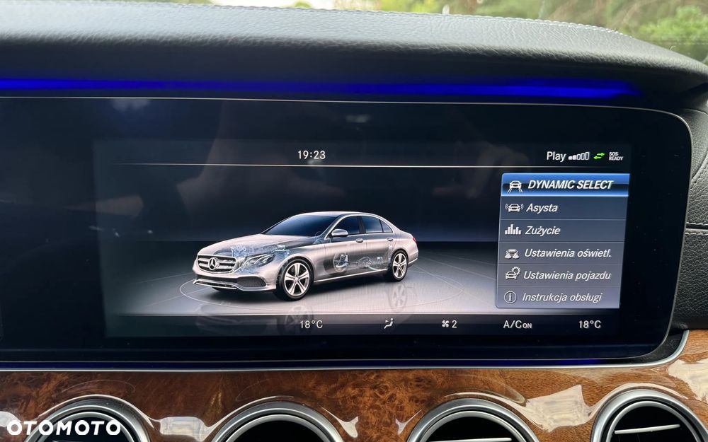 Mercedes-Benz Klasa E 200 T 9G-TRONIC Exclusive - 29