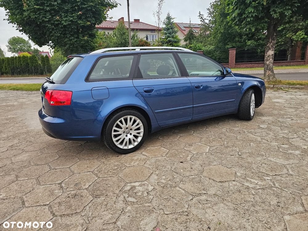 Audi A4 Avant - 25