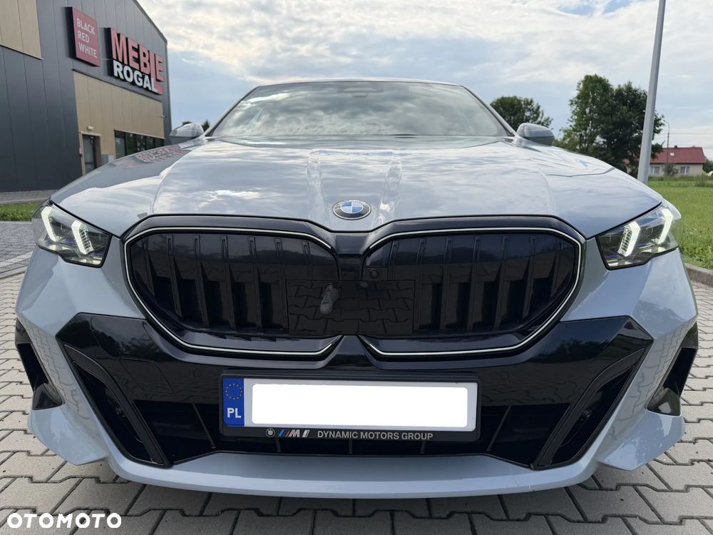 BMW Seria 5 ver-520d-xdrive-mhev-m-sport - 2