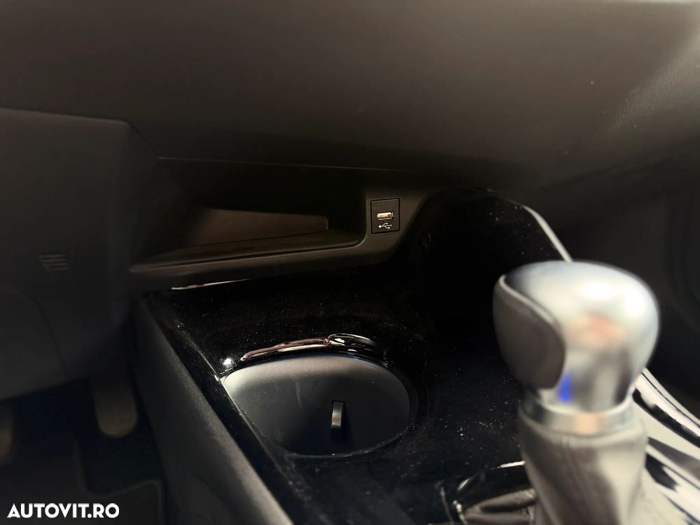 Toyota C-HR 2.0 HSD 184 CP 4x2 CVT C-ult Style - 22