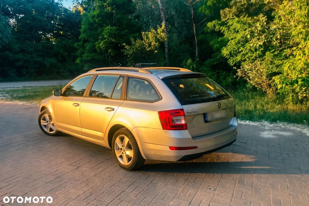 Skoda Octavia 1.6 TDI Ambition - 2