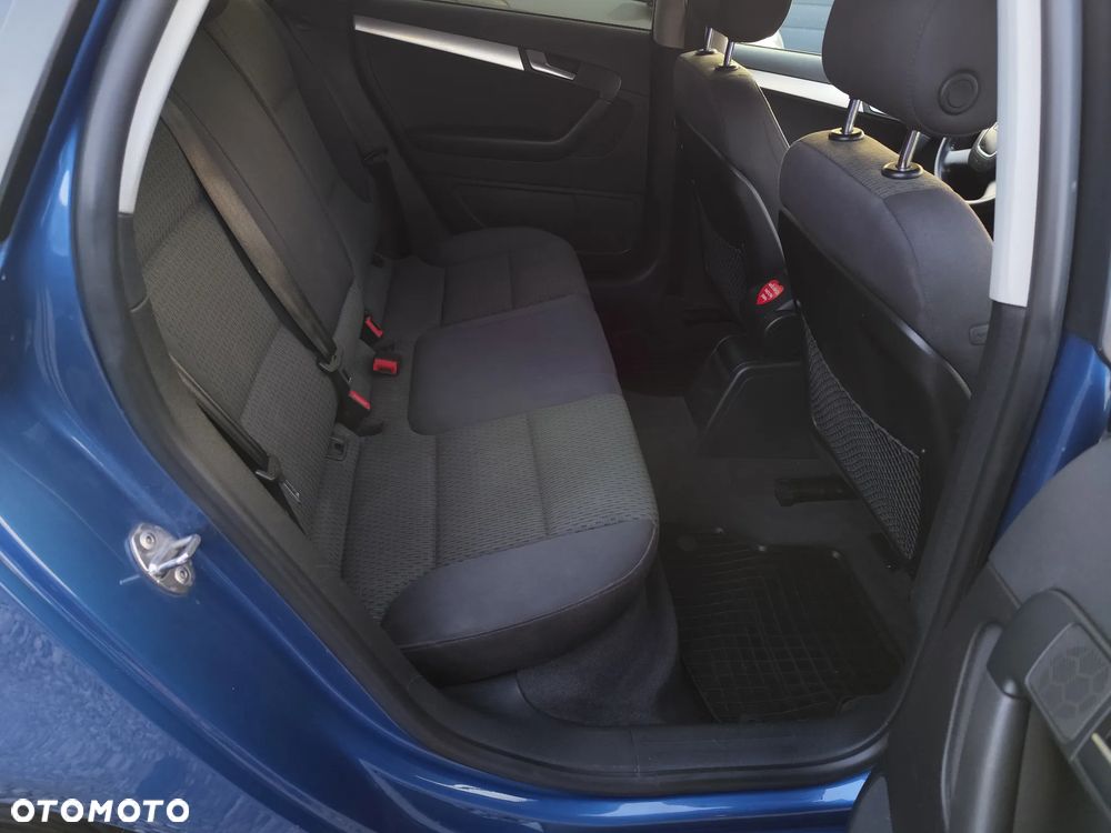 Audi A3 Sportback 2.0 TDI DPF Ambiente - 8