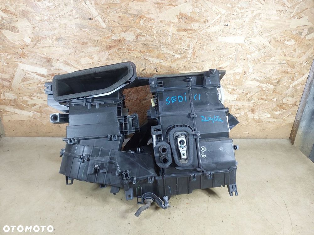 FIAT SEDICI NAGRZEWNICA