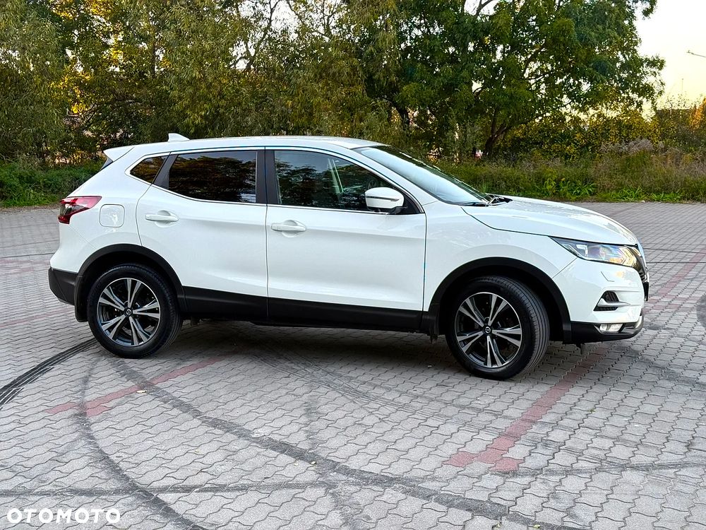 Nissan Qashqai 1.3 DIG-T N-Connecta - 8