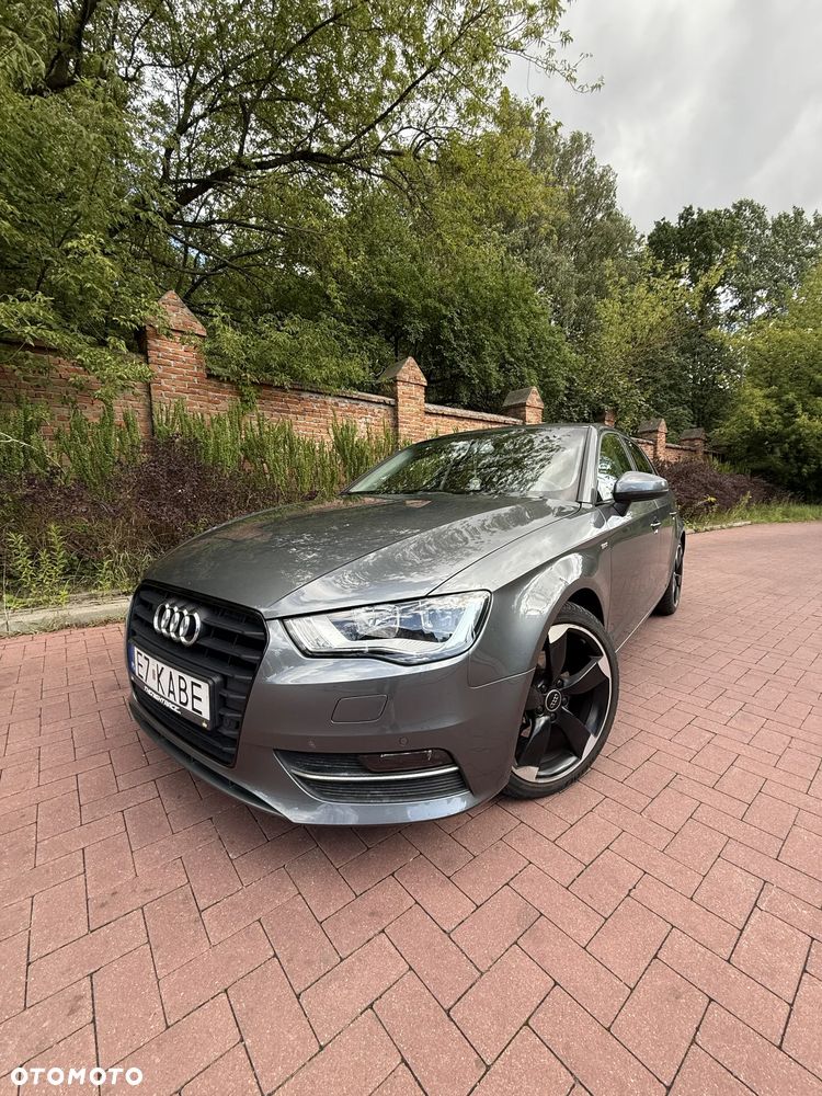 Audi A3 Sportback 1.6 TDI (clean diesel) S tronic Attraction - 5