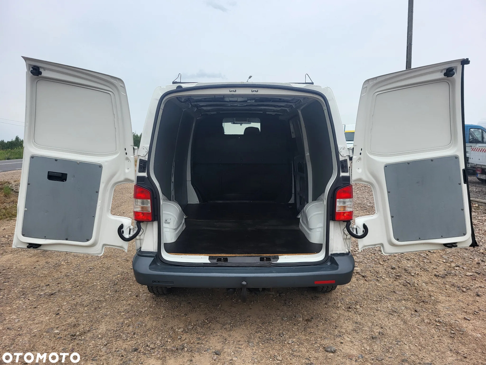 Volkswagen Transporter - 30