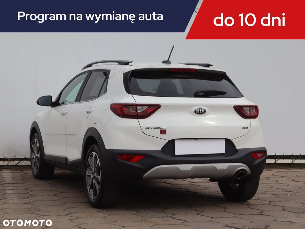Kia Stonic - 6