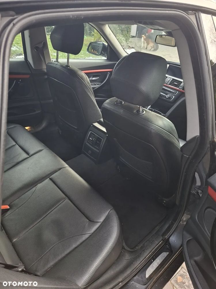 BMW Seria 3 320d Sport Line - 8