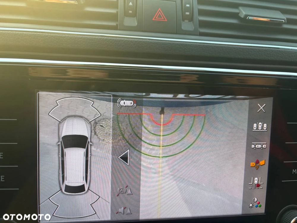 Skoda Superb 2.0 TDI DSG L&K - 21