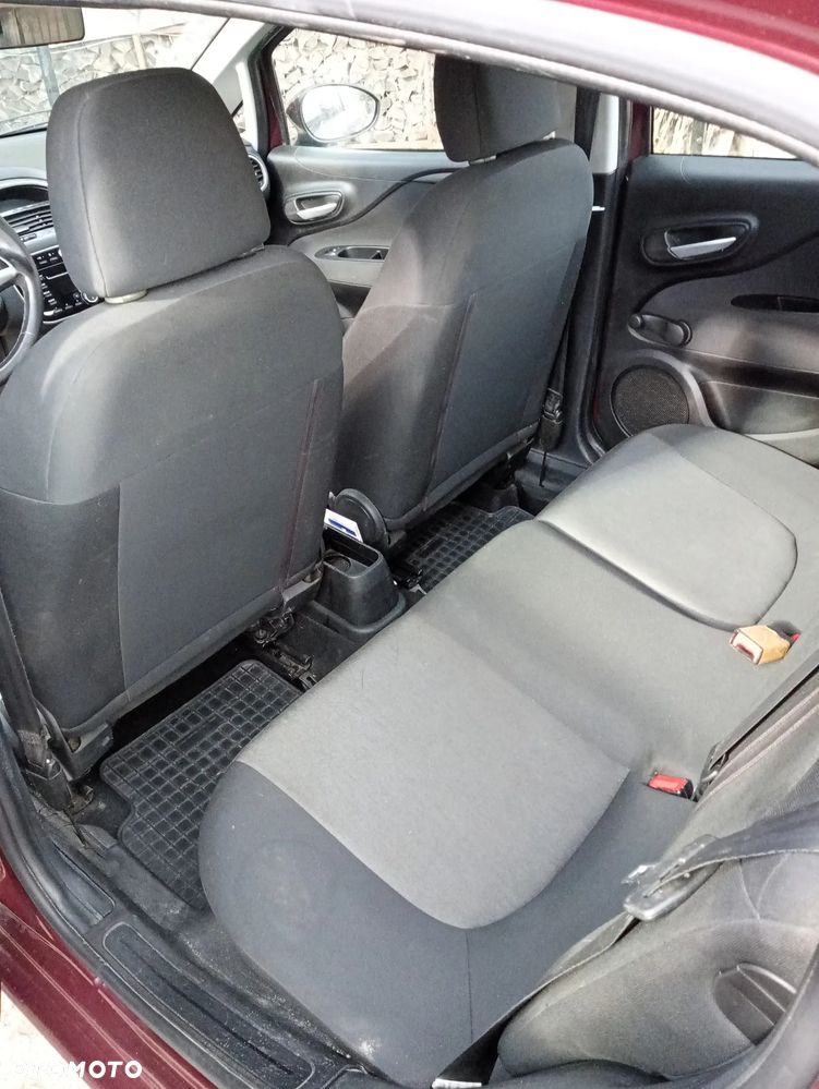 Fiat Punto 1.4 Easy S&S - 7