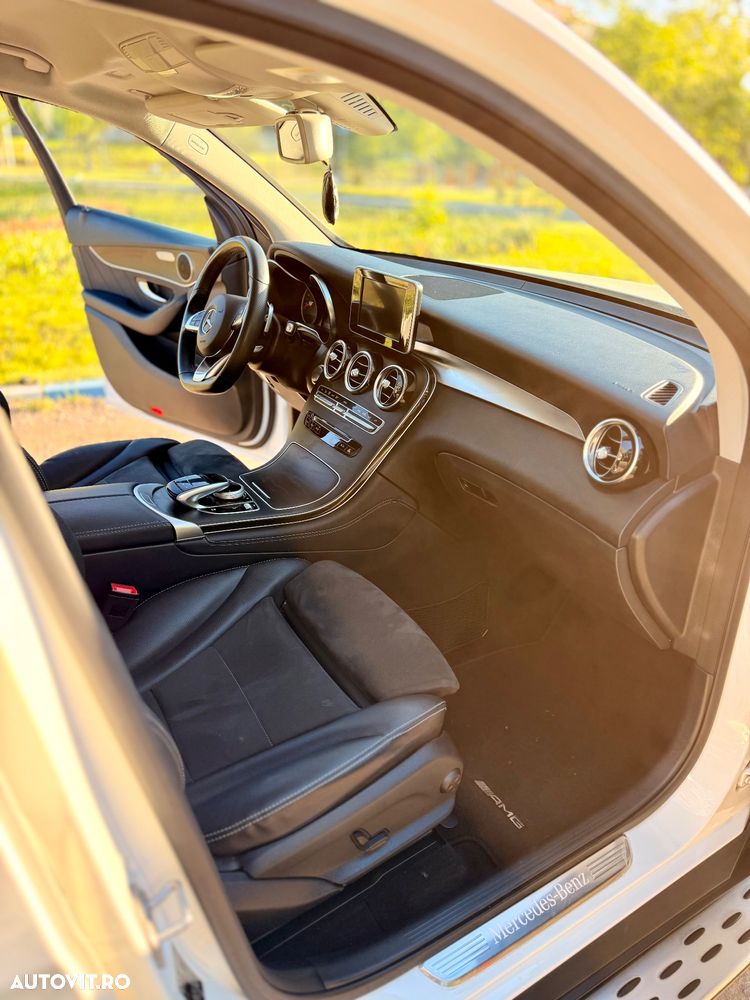 Mercedes-Benz GLC 250 4MATIC 9G-TRONIC AMG Line - 11