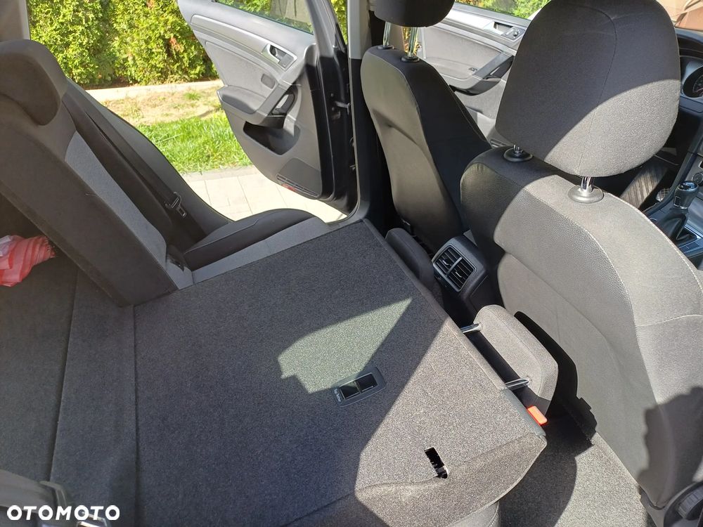 Volkswagen Golf - 18