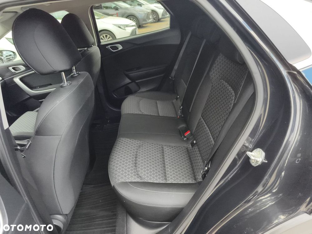 Kia XCeed 1.5 T-GDI M - 14