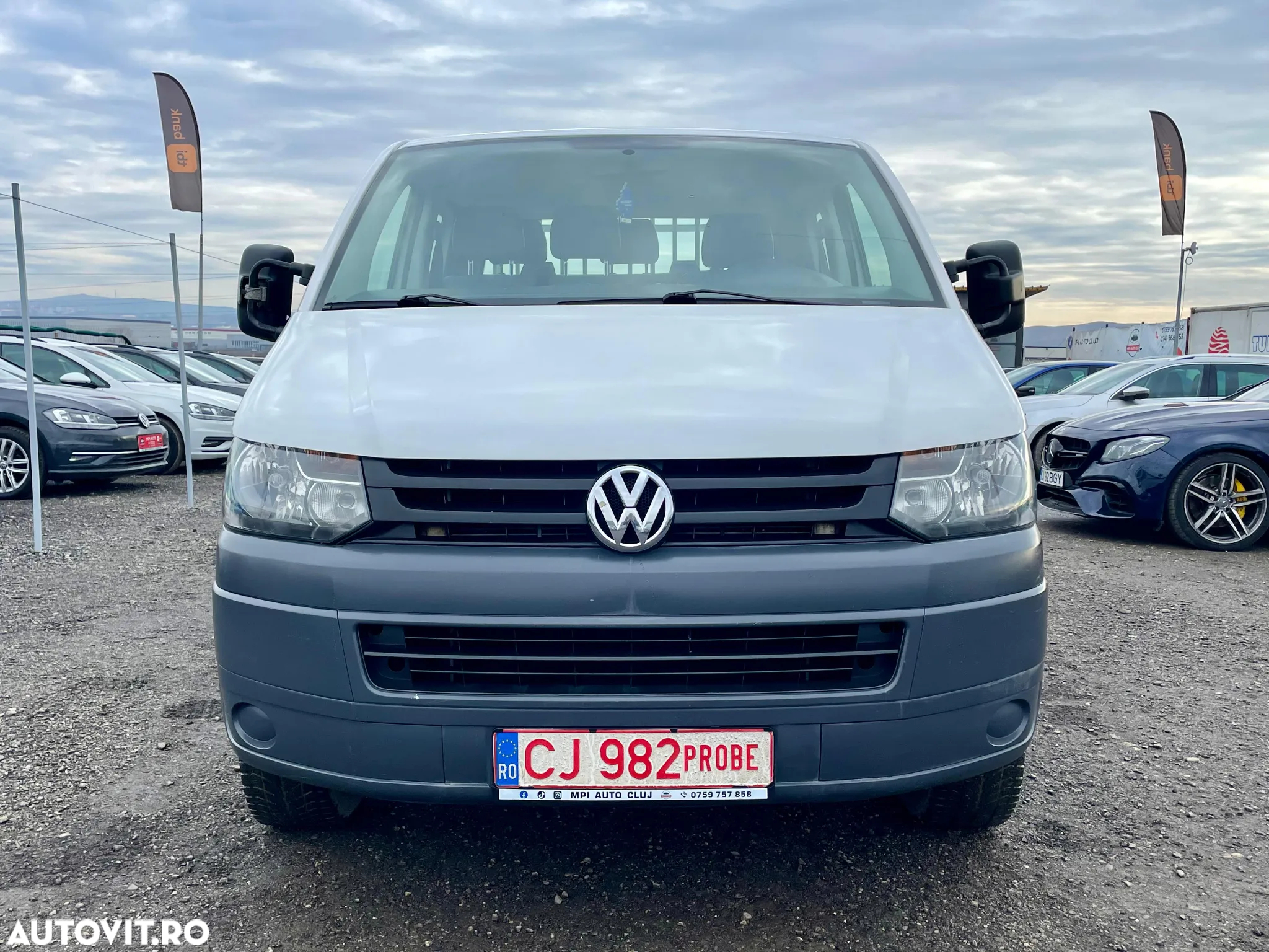 Volkswagen Transporter - 3