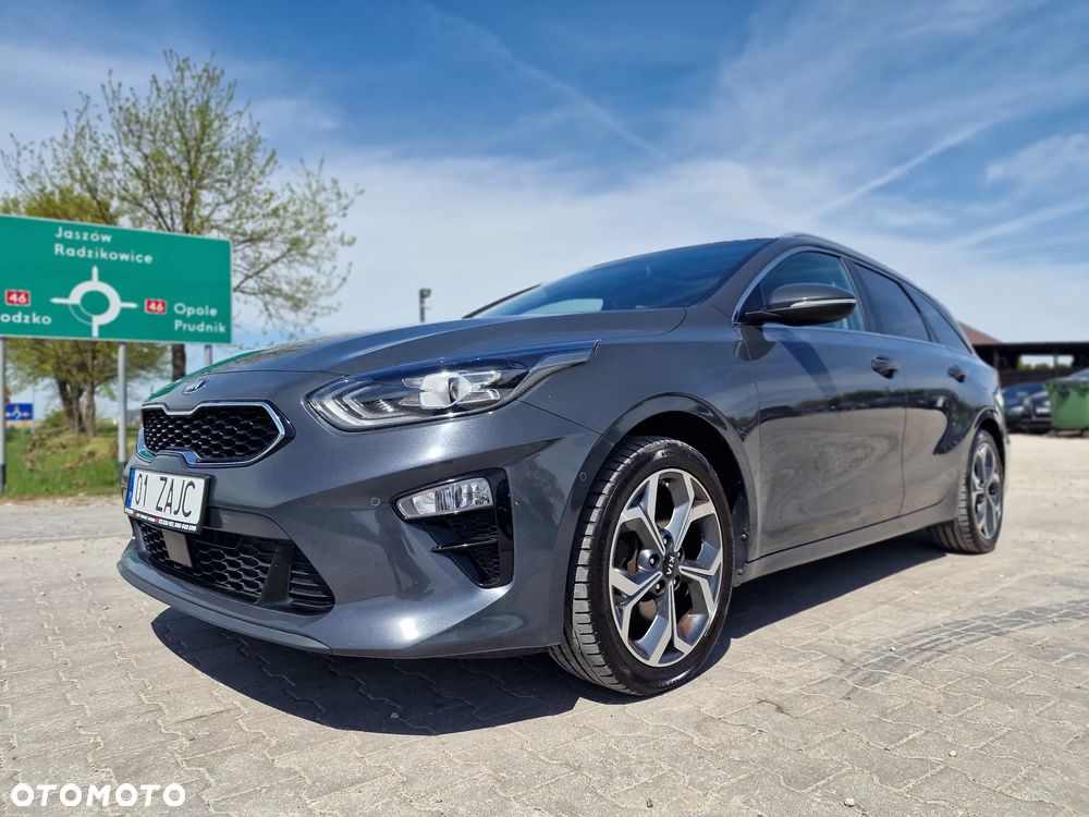 Kia Ceed 1.6 CRDi Eco-Dynamics+ (48V Mild-Hybrid) DCT7 Platinum Edition - 3