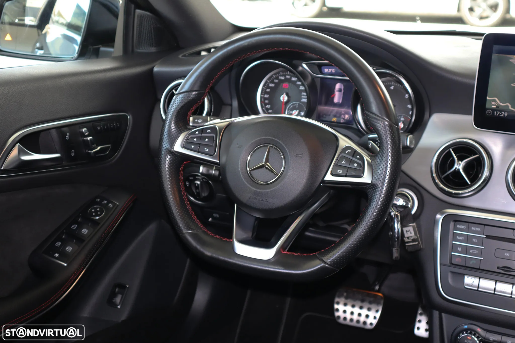 Mercedes-Benz CLA 220 d Shooting Brake AMG Line Aut. - 14