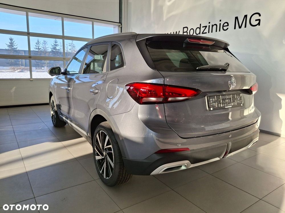 MG ZS Hybrid+ - 2
