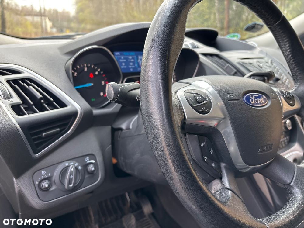 Ford Kuga 2.0 TDCi 4x4 SYNC - 32