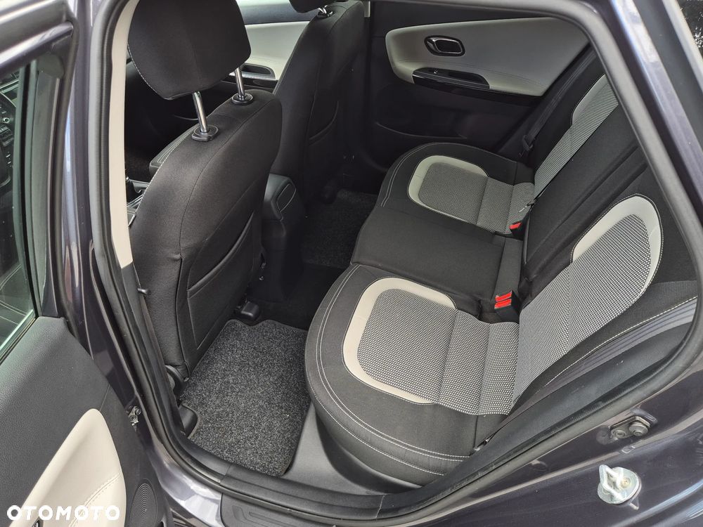 Kia Ceed 1.6 CRDi 136 ISG Platinum Edition - 27