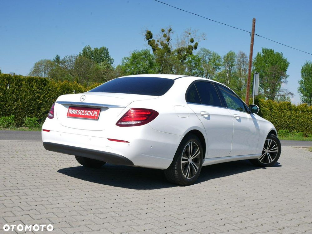 Mercedes-Benz Klasa E 220 d 9G-TRONIC - 3