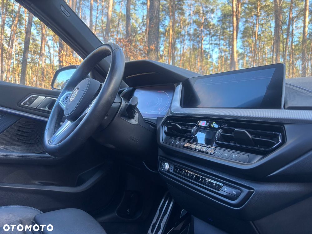 BMW Seria 1 - 21