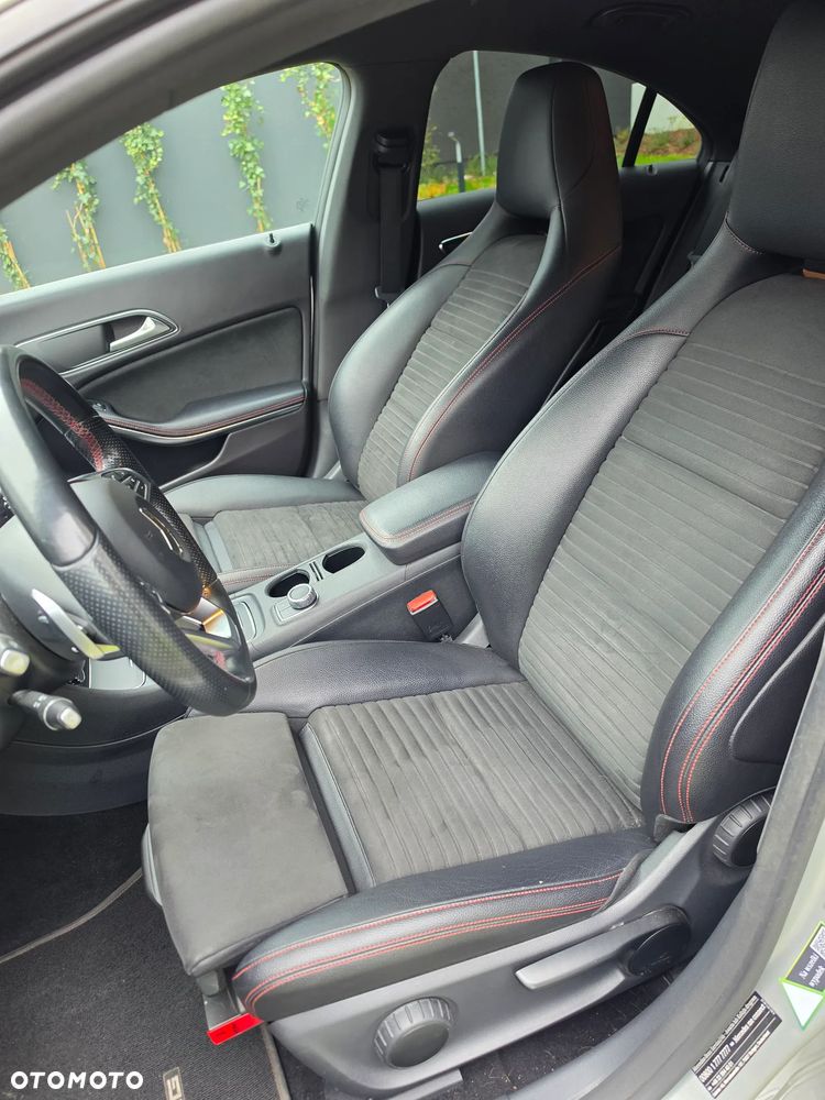Mercedes-Benz CLA - 11