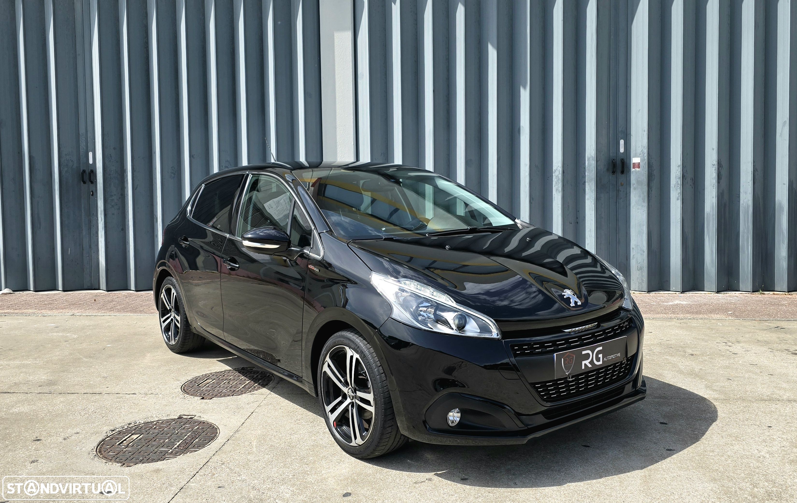Peugeot 208 1.2 PureTech GT Line - 1