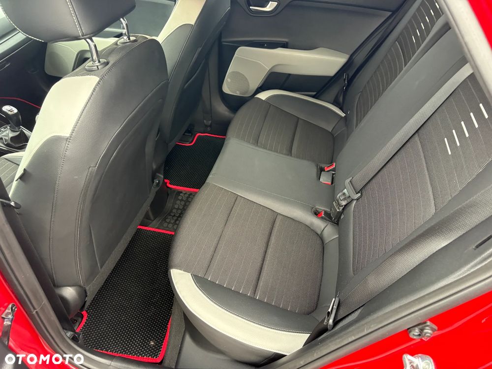 Kia Stonic 1.0 T-GDI MHEV L Business Line - 19