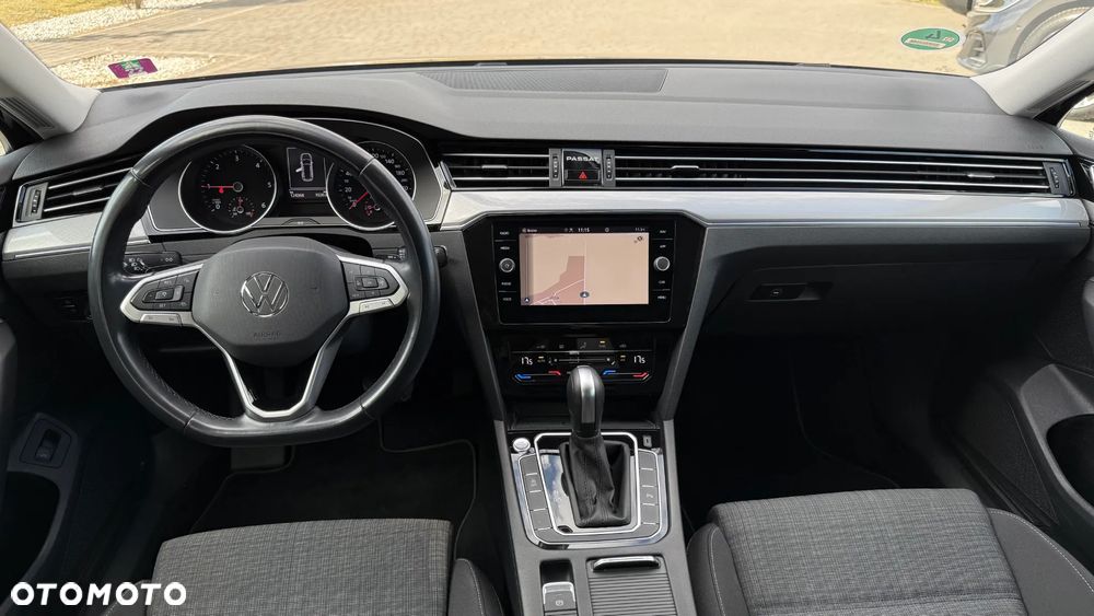 Volkswagen Passat 2.0 TDI SCR DSG Business - 22