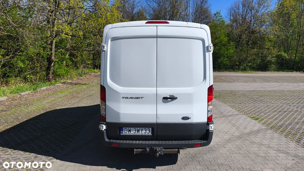 Ford Transit - 12