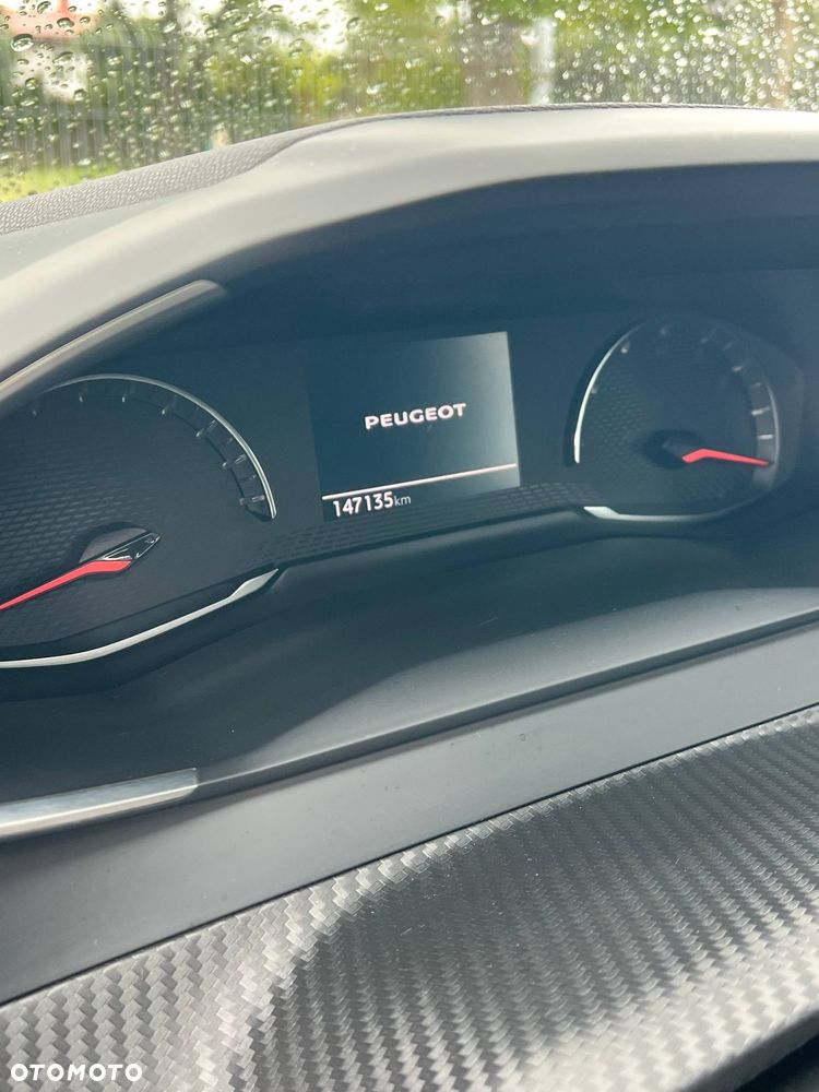 Peugeot 2008 1.5 BlueHDi Active Pack S&S - 28