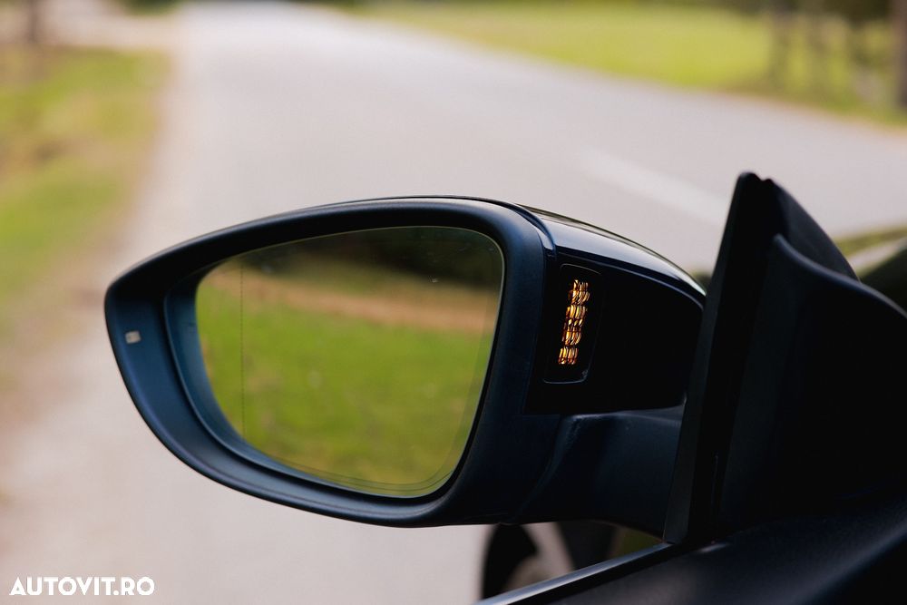 Volkswagen Passat CC 2.0 TDI BlueMotion Technology DSG - 13