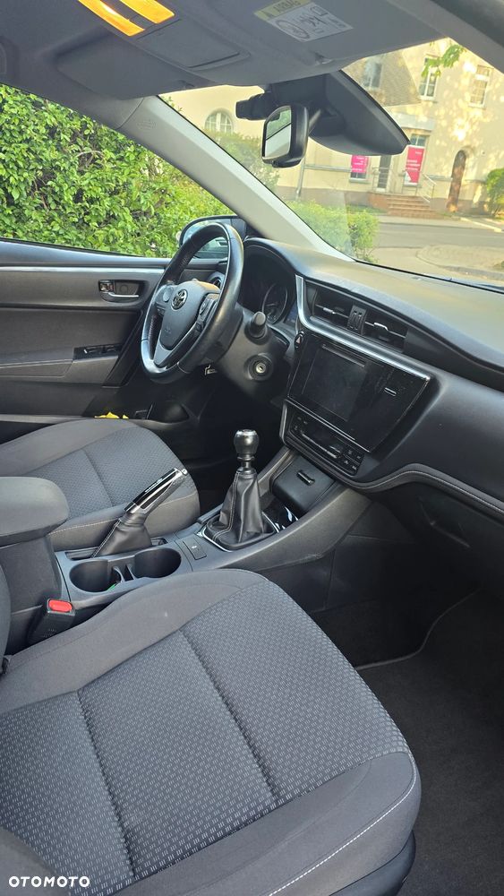 Toyota Corolla 1.6 Comfort - 8