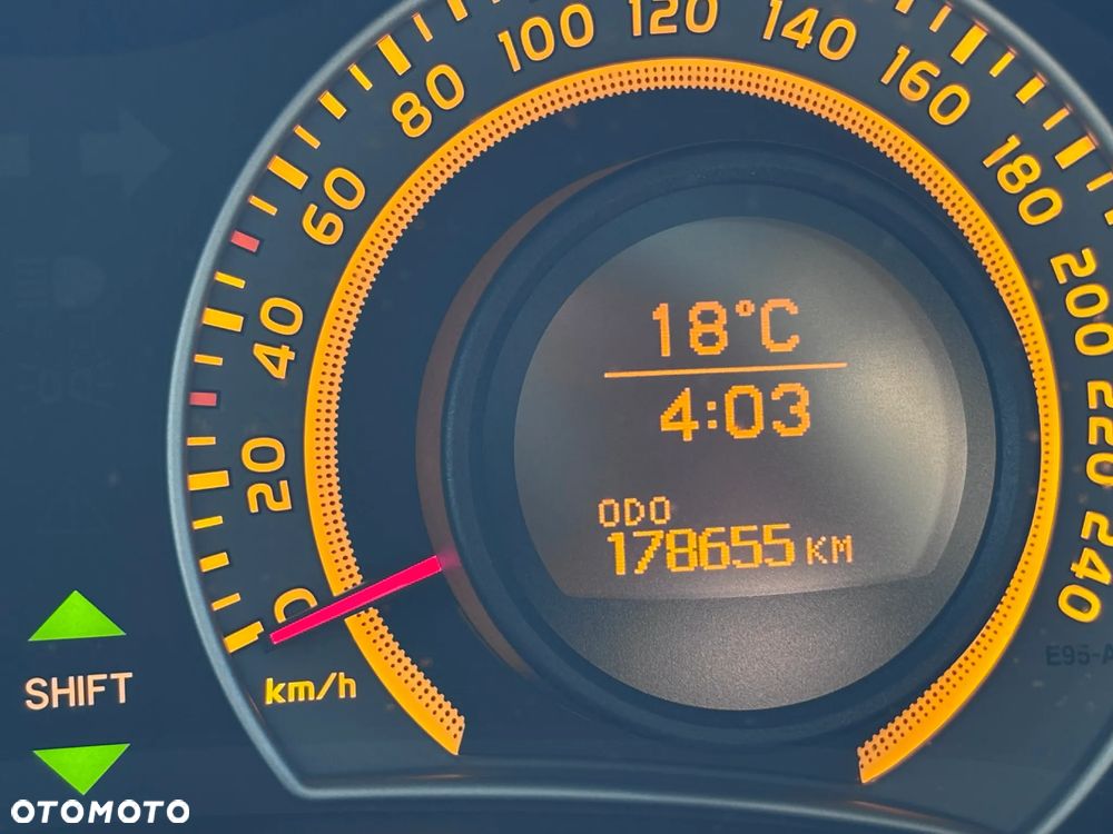 Toyota Auris 1.6 VVT-i Premium - 6