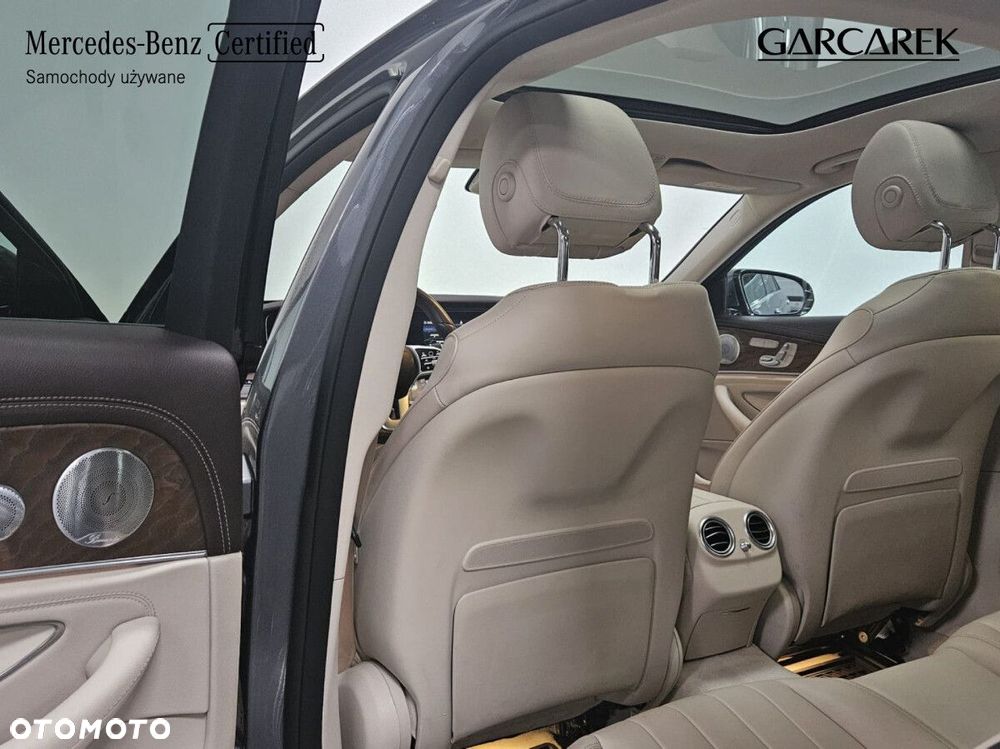 Mercedes-Benz Klasa E - 18