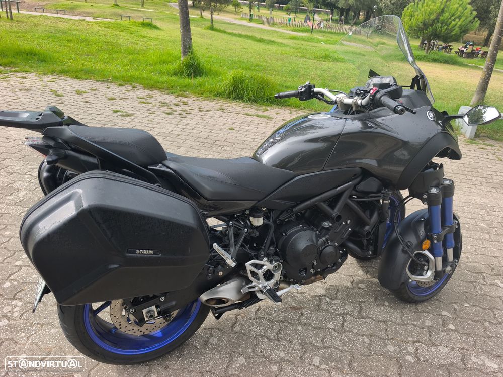 Yamaha Niken - 13