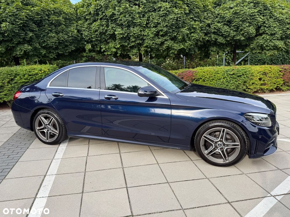 Mercedes-Benz Klasa C 160 9G-TRONIC AMG Line - 15