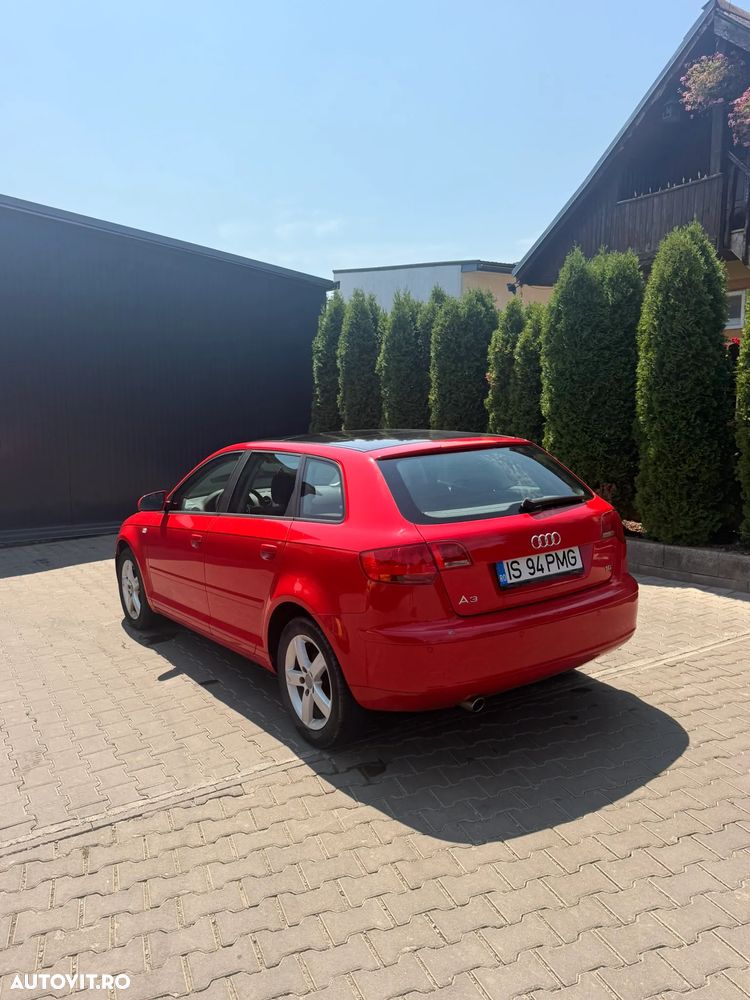 Audi A3 Sportback 1.6 Ambiente - 4