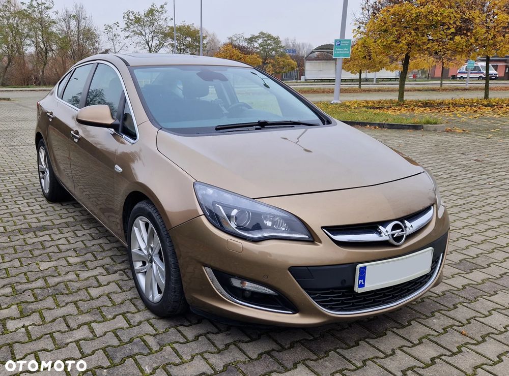 Opel Astra - 1