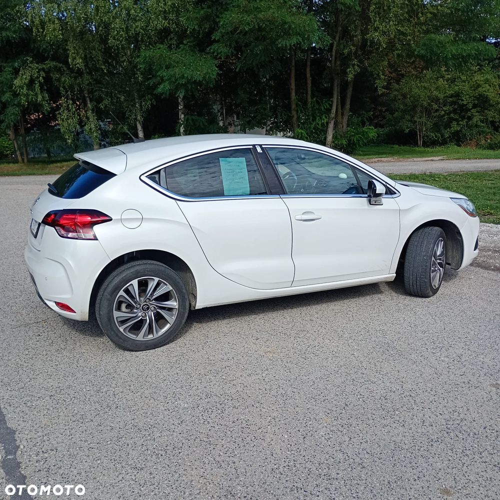 Citroën DS4 e-HDi 115 Chic - 2