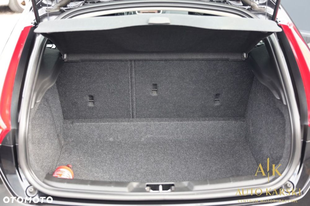 Volvo V40 - 38