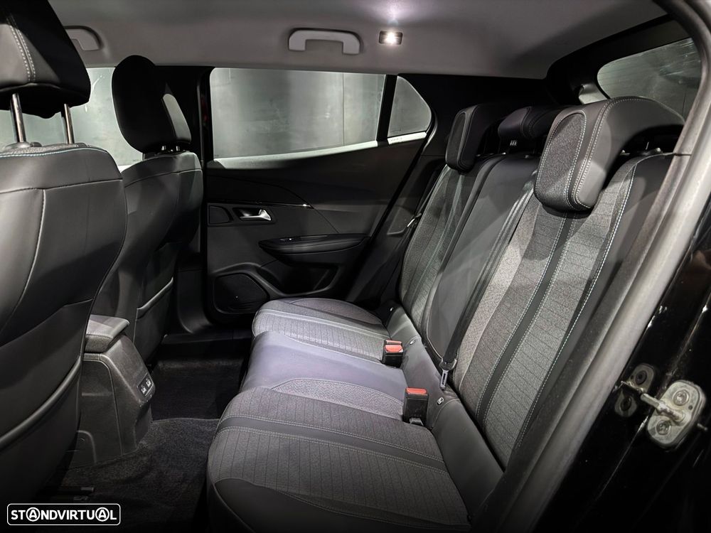 Peugeot e-2008 50 kWh Allure Pack - 31
