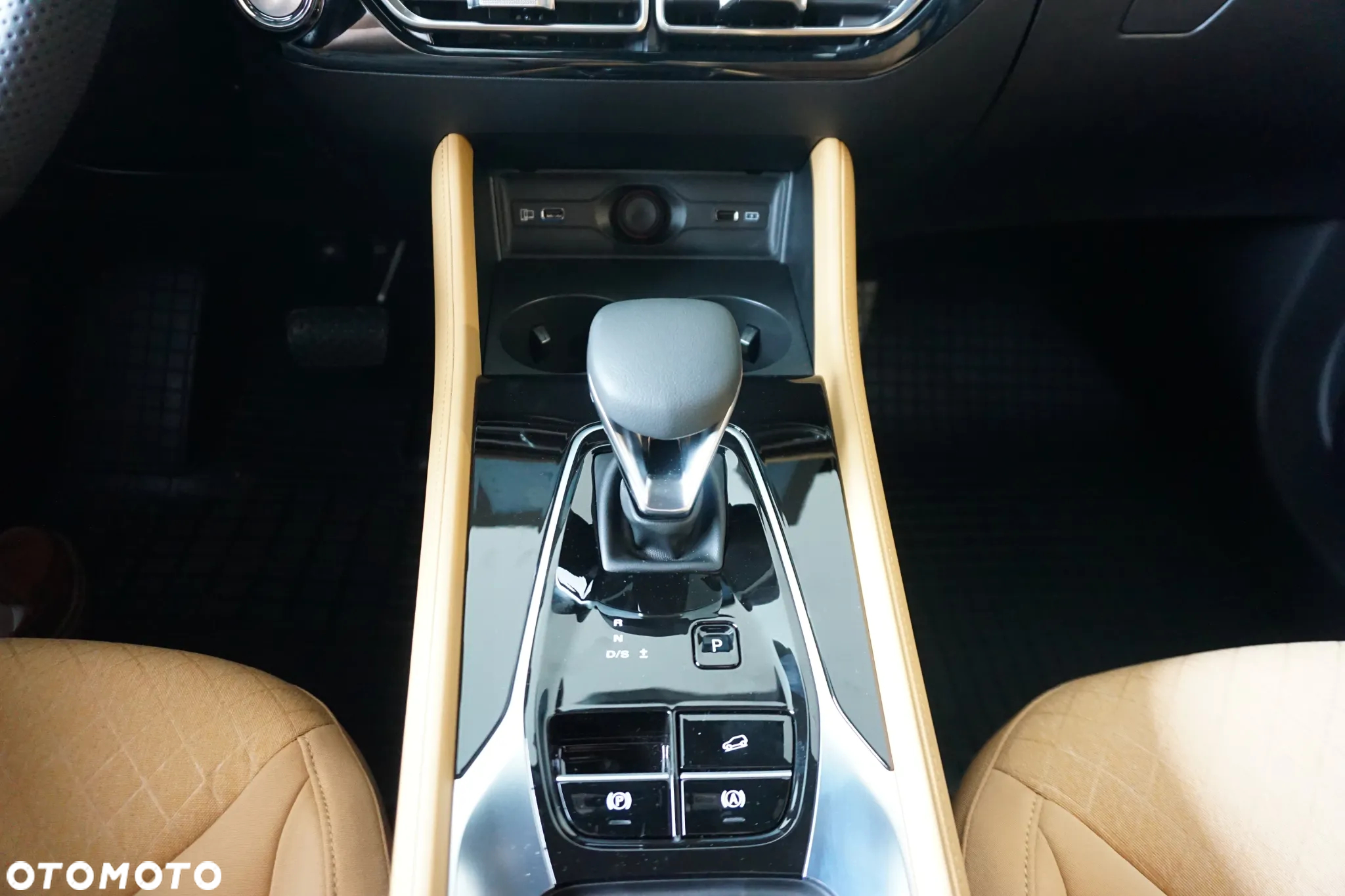 MG HS 1.5 T-GDI Excite DCT - 11